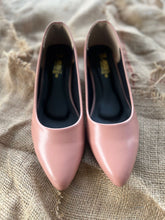 Load image into Gallery viewer, Dress Pointed Pumps
